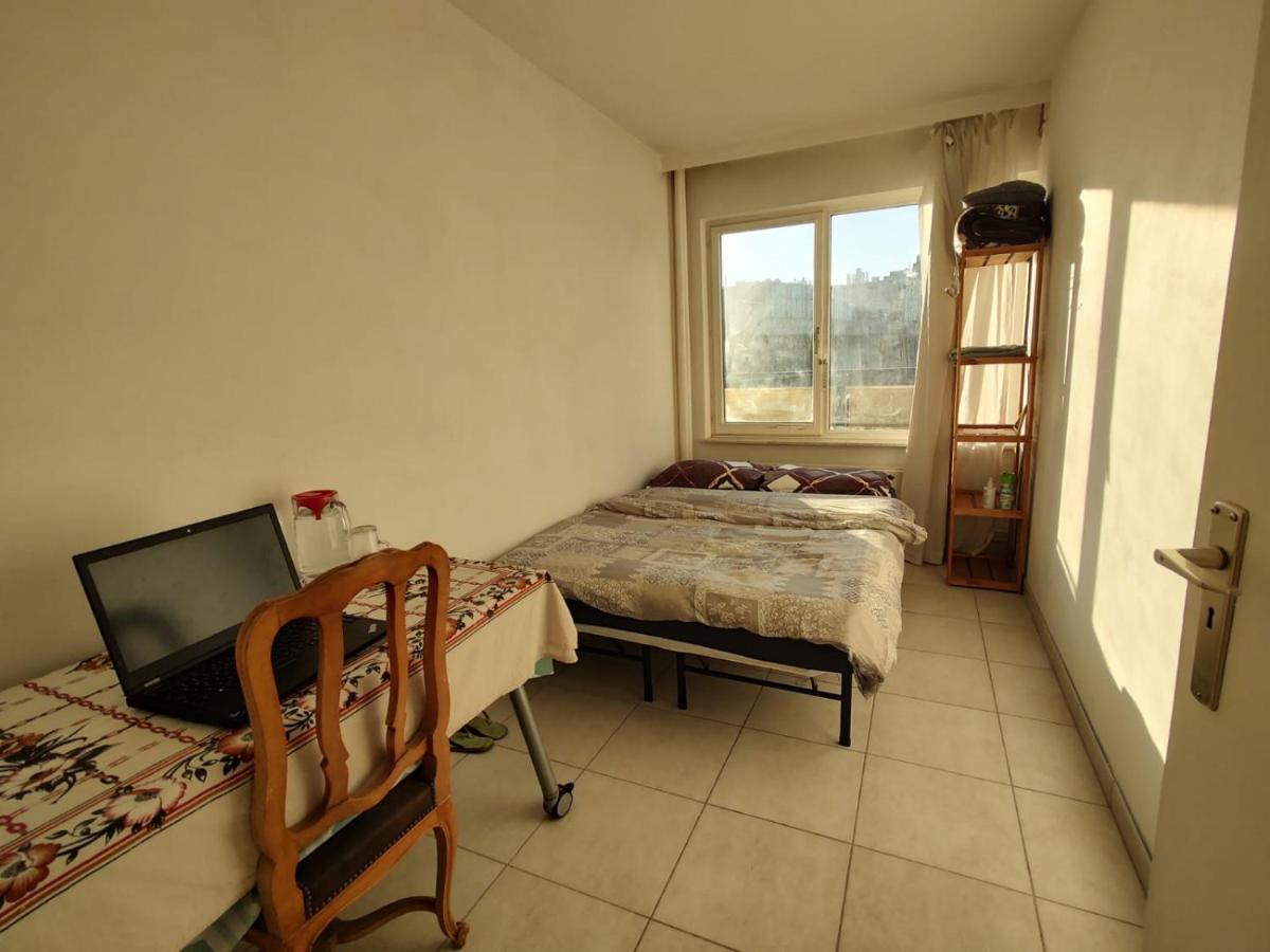 Private Room In An Appartment -Near To Brussel Central With Lift - Not A Hotel Εξωτερικό φωτογραφία